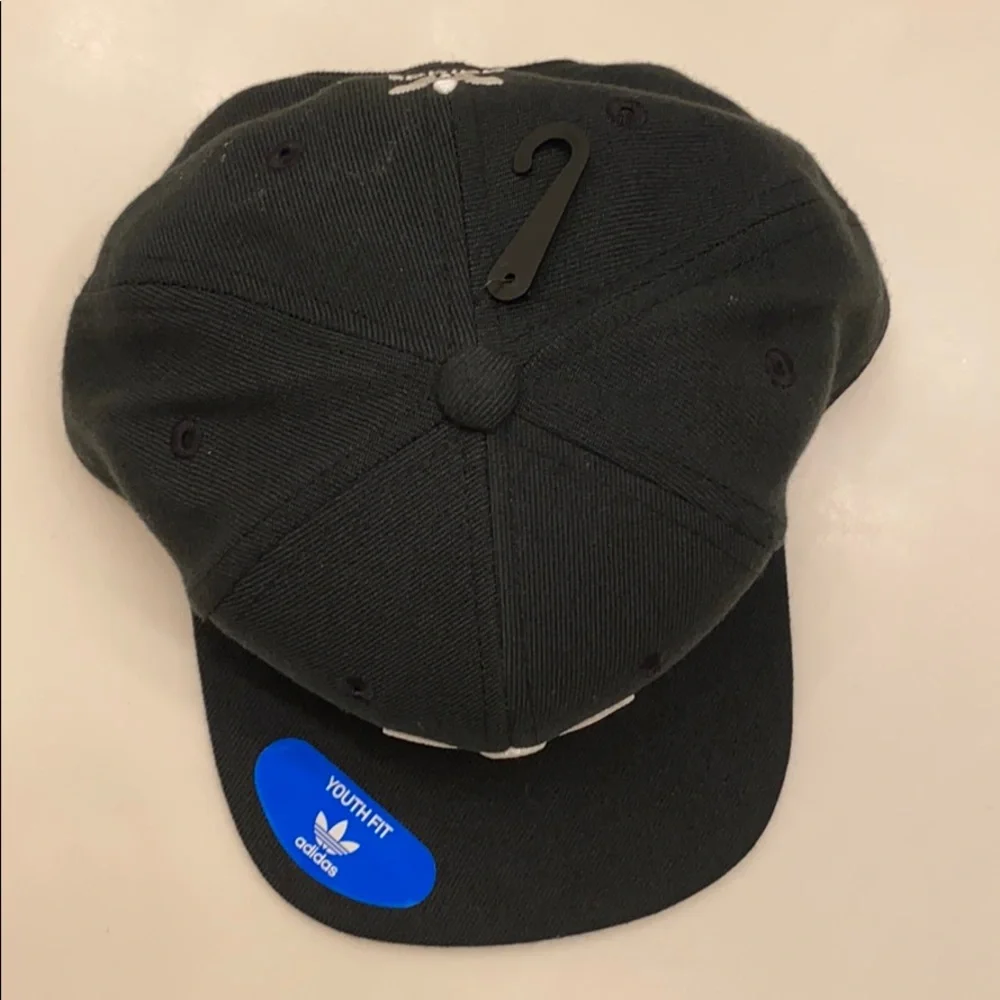 Adidas kids SnapBack cap